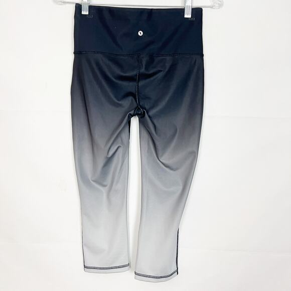 Xersion Dip-Dye Capri Athletic Wear Leggings Size S - Picture 5 of 9